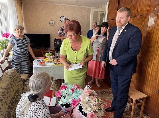 Поздравили со 100-летним юбилеем ветерана Великой Отечественной войны, блокадника Ленинграда Веру Григорьевну Мурашко